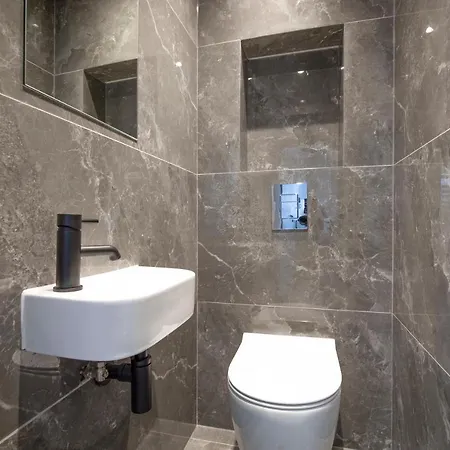 Appartement Luxury Spacious Modern New -fully Equipped Londen
