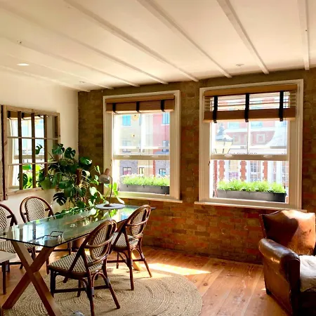 Your Private Hoxton Sleeps 3 Zone 1 * Londres