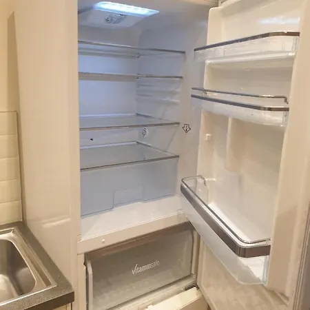 London Luxury 3 Bedroom Sleeps 8 With 3 Bathrooms 4 Mins Walk To Tube Free Parking