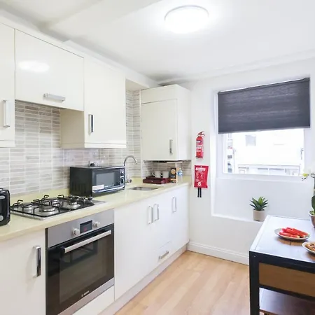 Holloway Budget - 1 Minute To Emirates Stadium - Next To Station - Center * Londýn