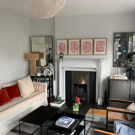 Beautiful Flat In Fulham! アパート