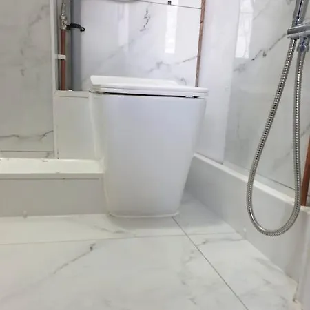 Ensuite With Kitchen Stunning Double-bed In Zone 2 Londra
