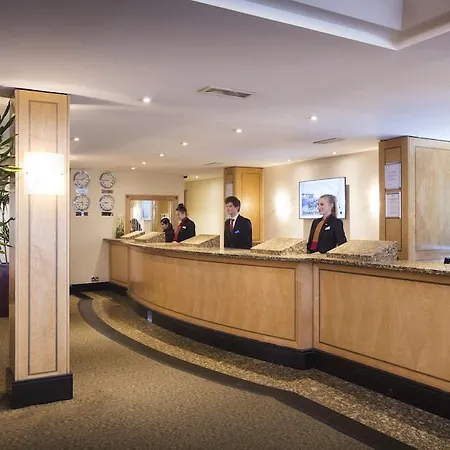 Thistle London Heathrow Terminal 5 Hotel Hillingdon