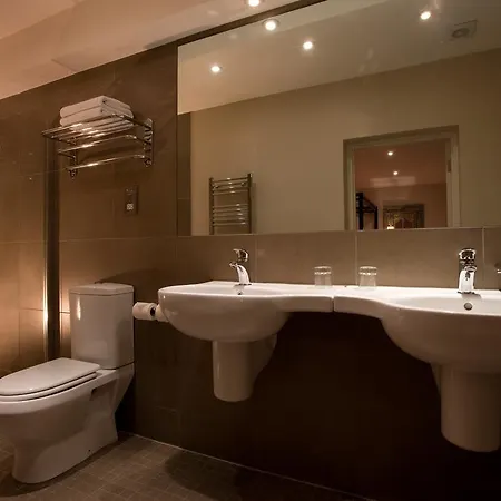 The Edwin Hotel 3*