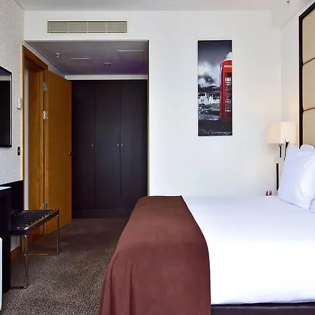 Hotel Pestana Chelsea Bridge &