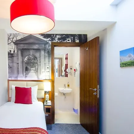 Seraphine Kensington Olympia 4* London