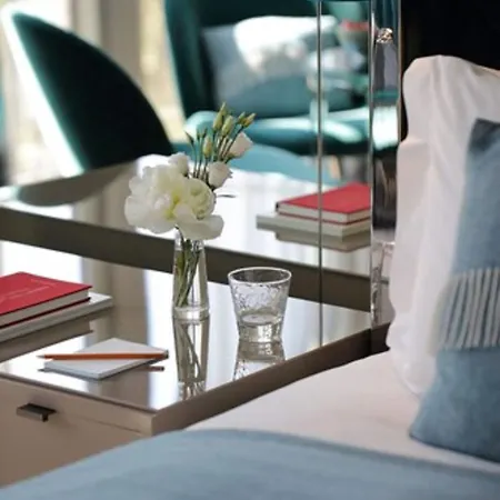 The Athenaeum & Residences 5* Londra
