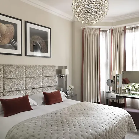 The Athenaeum & Residences 5*