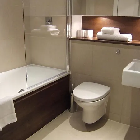 Marlin Stratford 4* London