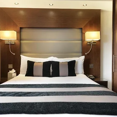 Park Grand Kensington 4*