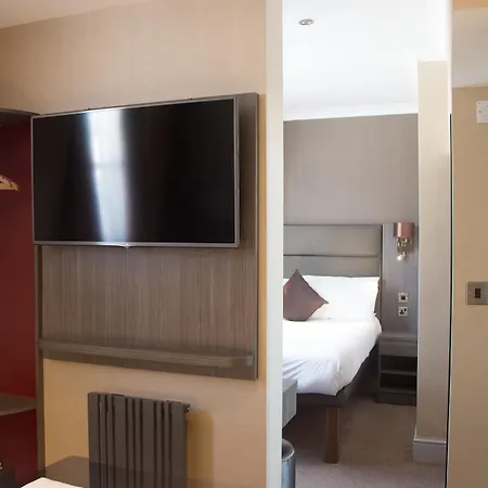 Brunel Hotel London