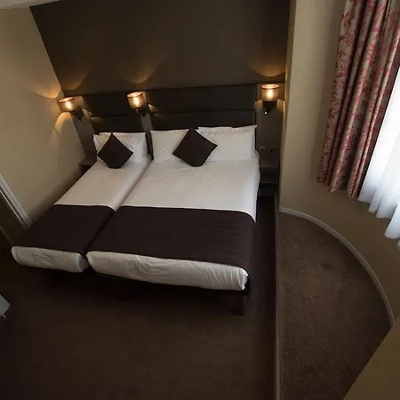 Brunel Hotel