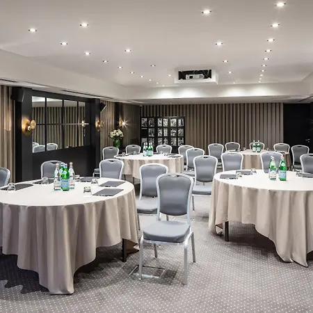 60 Hyde Park Gate Hotel