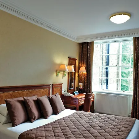 Grange Clarendon 4*