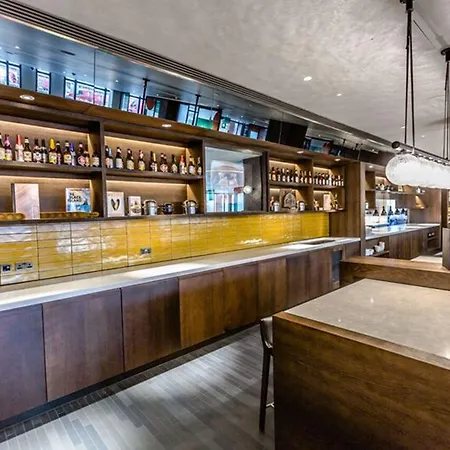 Crowne Plaza Kings Cross By Ihg Hotel 4*