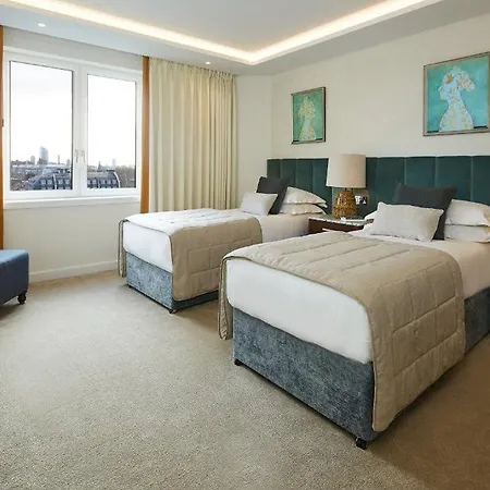 Cheval Gloucester Park At Kensington 5*
