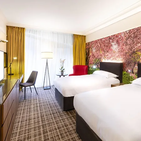 Hotel Millennium Gloucester 4*