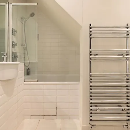 Apartment Stunning Notting Hill Apt, Beautiful Street London