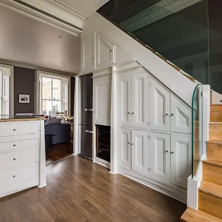 Stunning Notting Hill Apt, Beautiful Street * London