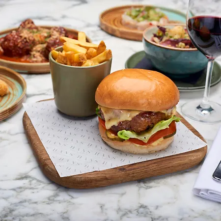 Hotel 11 Cadogan Gardens And The By Iconic Luxury 5*
