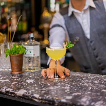 Hotel 11 Cadogan Gardens And The By Iconic Luxury London