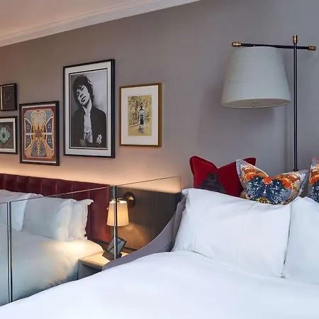 Отель The Trafalgar St. James, Curio Collection By Hilton Лондон