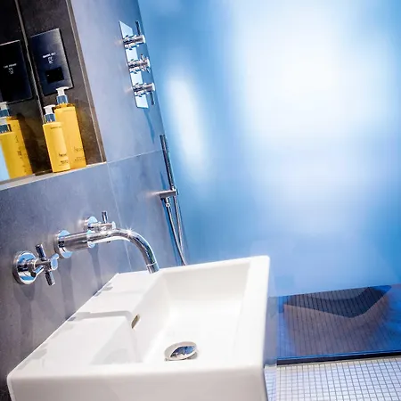 New Road Hotel London