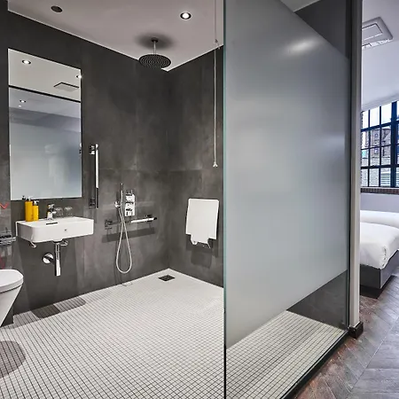Hotel New Road 4*