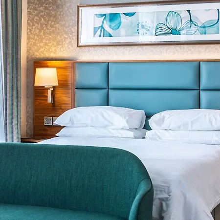 The Lensbury 4*