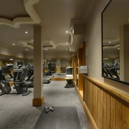 The Lalit 5*