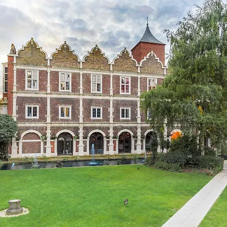 Safestay Kensington Holland Park (adults Only) Auberge de jeunesse Londres
