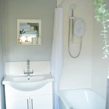 West London Hideaway - Free Parking! Dom wakacyjny *