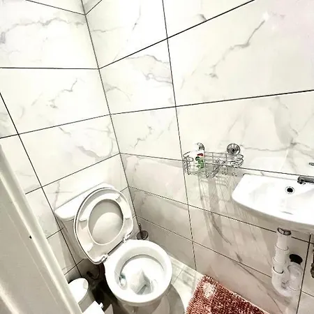 Guest house Heathrow - Oakway Feltham