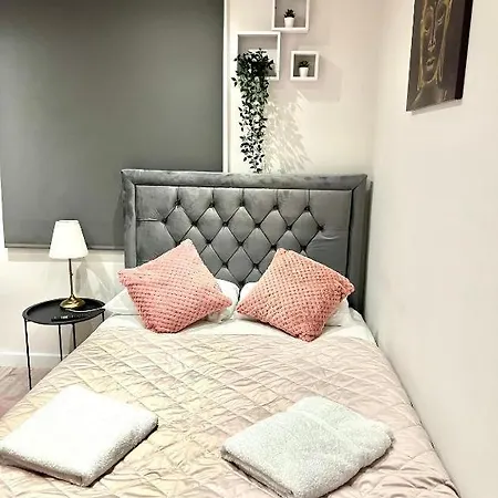 Heathrow - Oakway Guest house