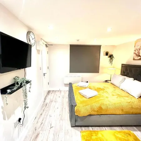Heathrow - Oakway Guest house *