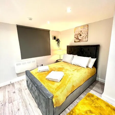 Heathrow - Oakway Guest house Feltham
