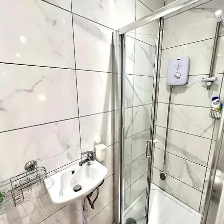 Guest house Heathrow - Oakway *
