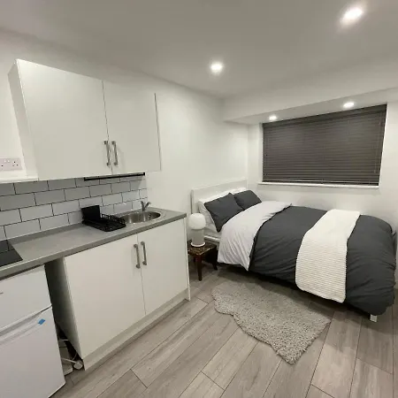 Guest Room-studio, Woolwich Londyn
