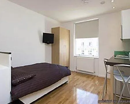 Hyde Park Executive 4*