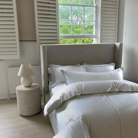 Stunning Two Bed Flat In Angel Apartment