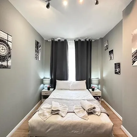 Edgware Road, Studio Apartment