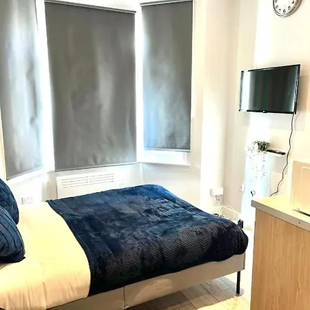 Stays Near Heathrow Ub2 ゲストハウス サウソール