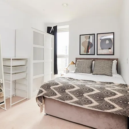 Appartement The Elephant And Castle Escape - Cozy 2bdr Flat With Balcony *