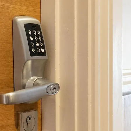 Teddington Lodge Apartment