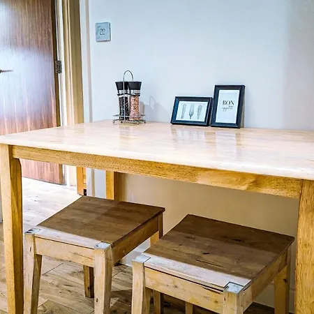 Spacious In Trendy Hackney アパート *