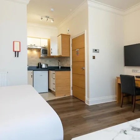 Apartment Teddington Lodge *