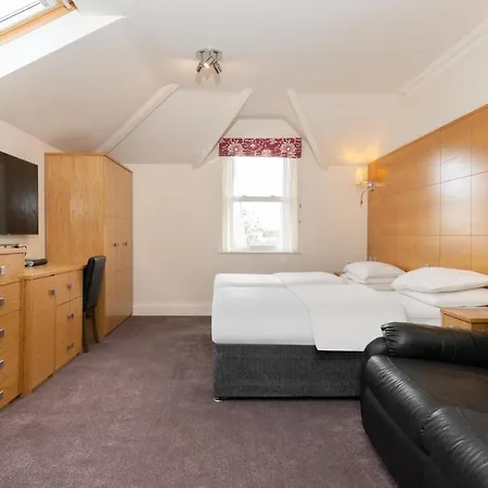 Teddington Lodge