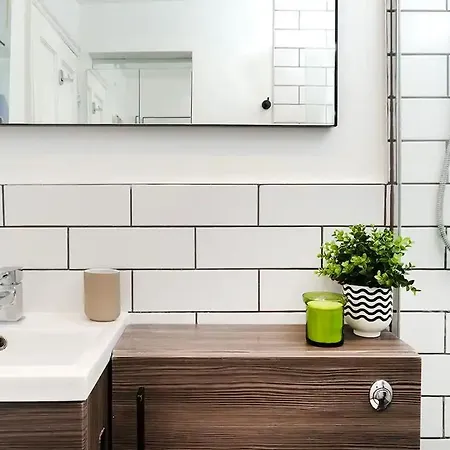 Stylish 2 Bedroom Hammersmith アパート