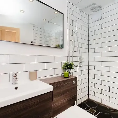 アパート Stylish 2 Bedroom Hammersmith ロンドン