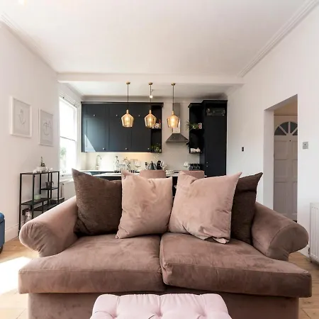 Pass The Keys Cosy And Chic Flat Near Greenwich Park Apartman London